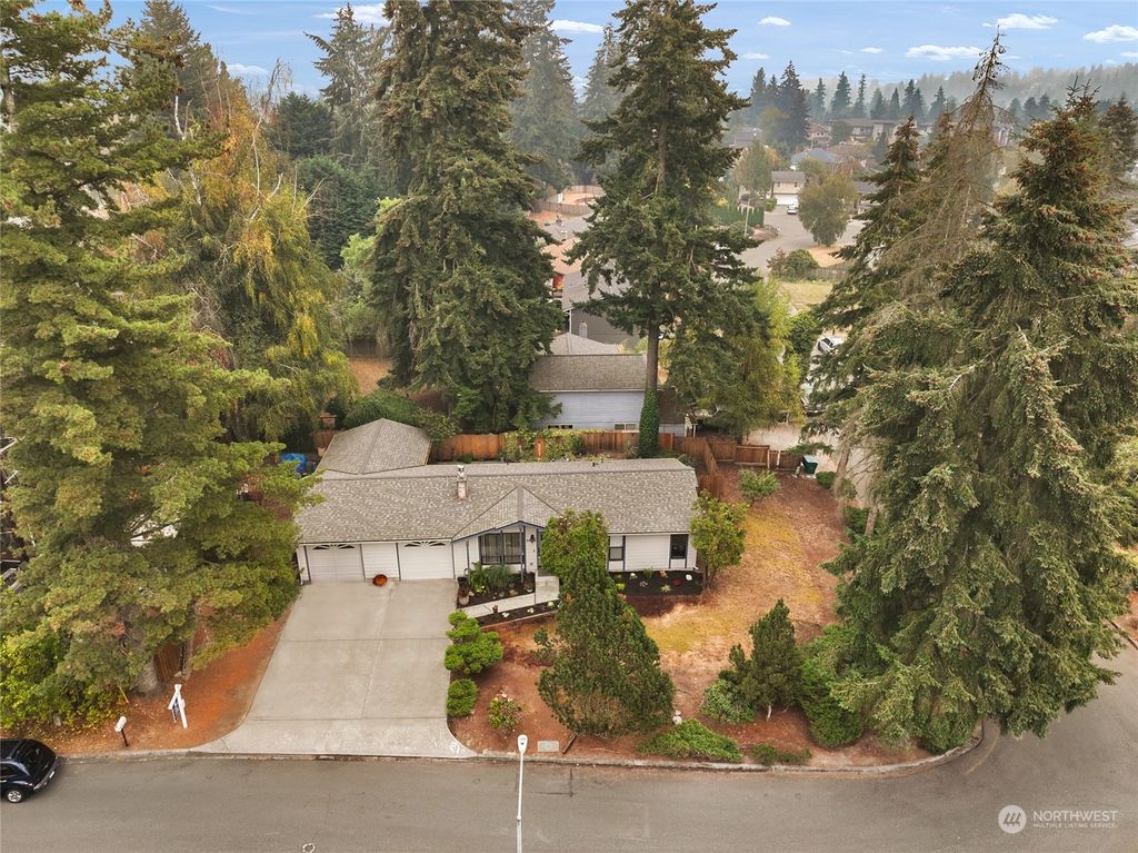 Photo of 3504 200th Place SW, Lynnwood, WA 98036 (MLS # 2125328)