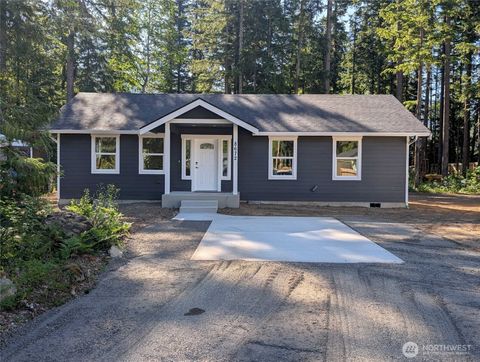 Photo of 8672 Bell Court, Maple Falls, WA 98266 (MLS # 2490059)