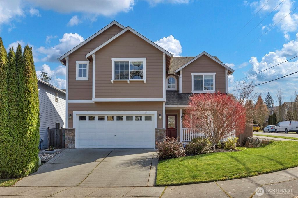Photo of 230 202nd Street SW, Lynnwood, WA 98036 (MLS # 2496163)