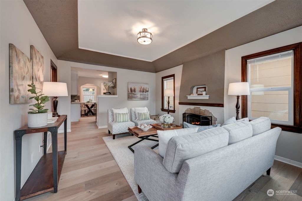 Photo of 6912 15th Avenue NE, Seattle, WA 98115 (MLS # 2178105)