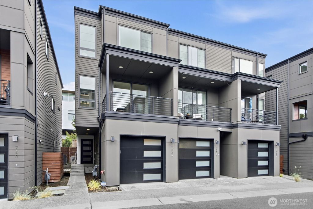 Photo of 732 4th Court S #A, Kirkland, WA 98033 (MLS # 2522806)
