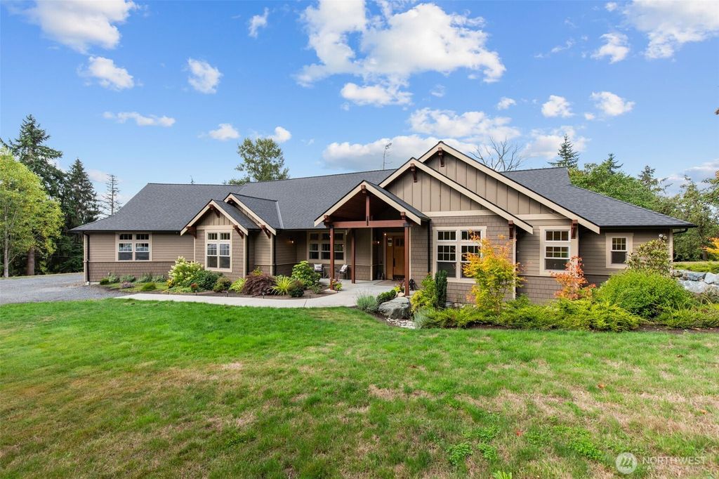 Photo of 7015 61st Avenue SE, Snohomish, WA 98290 (MLS # 2424045)