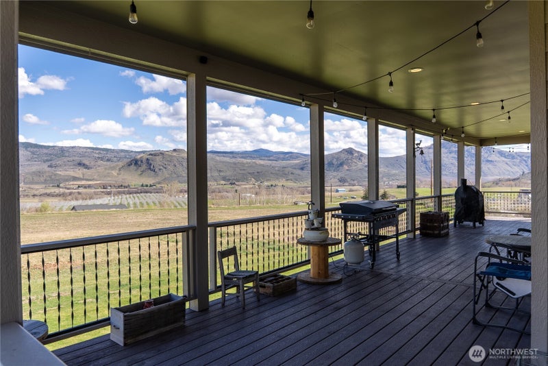 31 Rooster Flats