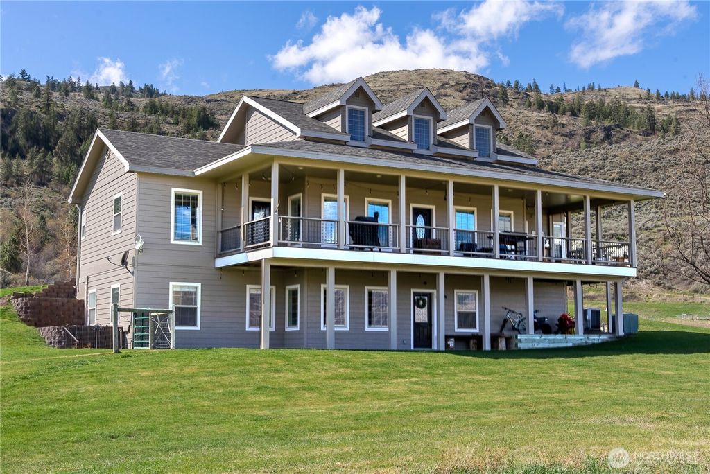 Photo of 31 Rooster Flats Rd, Oroville, WA 98844 (MLS # 2497889)