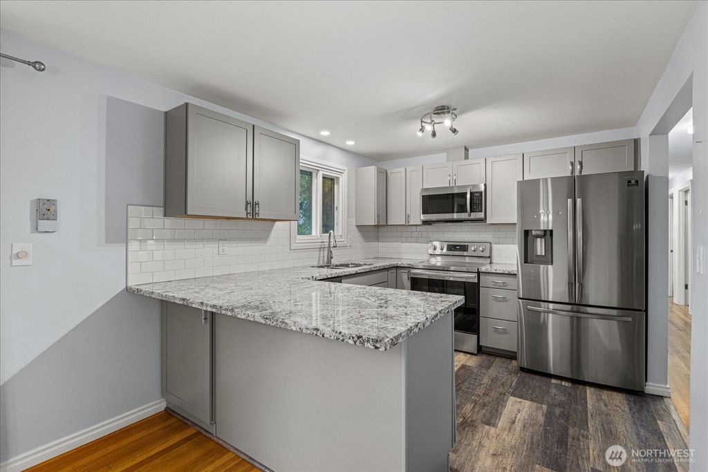 Photo of 13729 8th Avenue S, Burien, WA 98168 (MLS # 2466858)