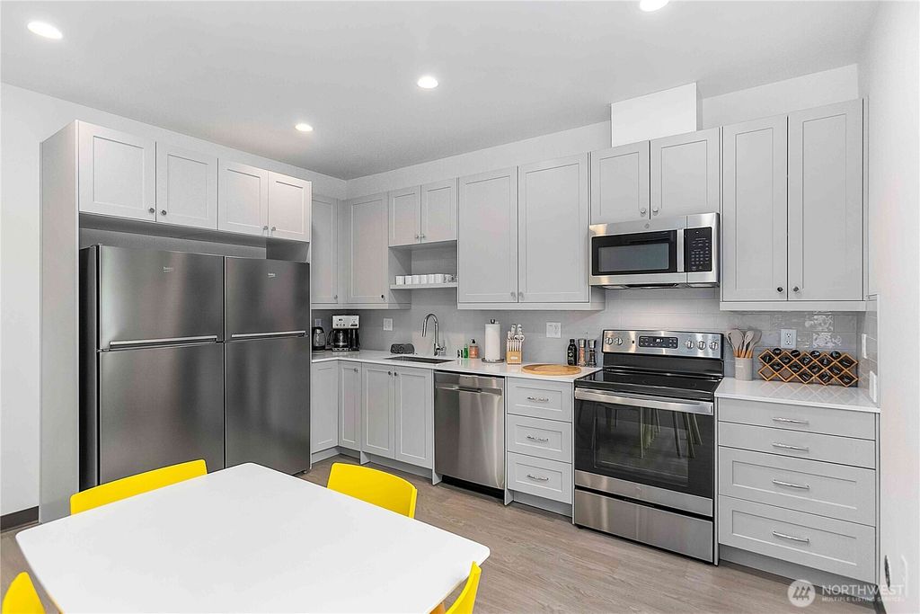 Photo of 2613 3rd Avenue W, Seattle, WA 98119 (MLS # 2492413)