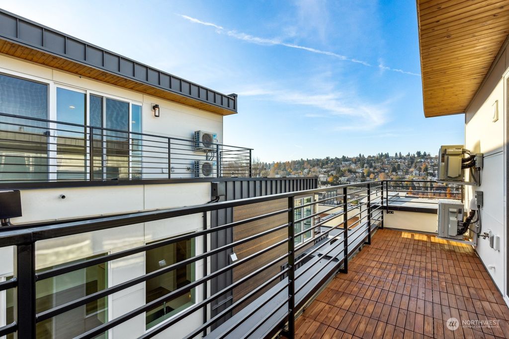 Photo of 3416 15th Avenue W #D, Seattle, WA 98119 (MLS # 2241160)