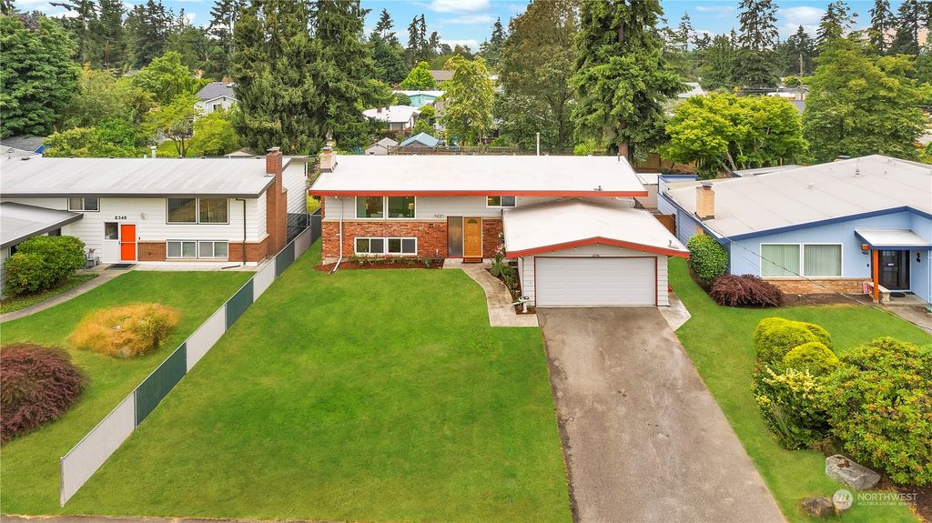 Photo of 2346 N 192nd Street, Shoreline, WA 98133 (MLS # 2268471)