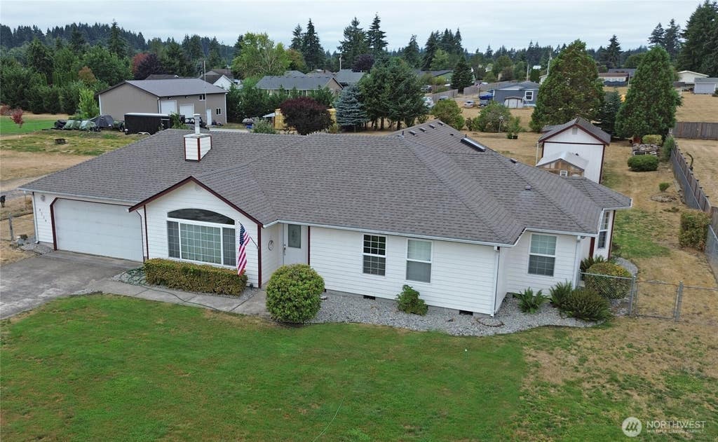 Photo of 9214 Applegate Loop SW, Rochester, WA 98579 (MLS # 2571605)
