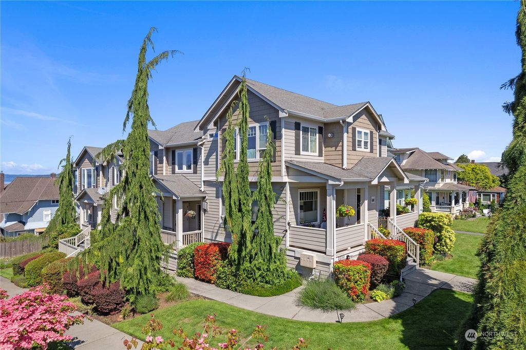 Photo of 2030 Rucker Avenue #3, Everett, WA 98201 (MLS # 2255163)