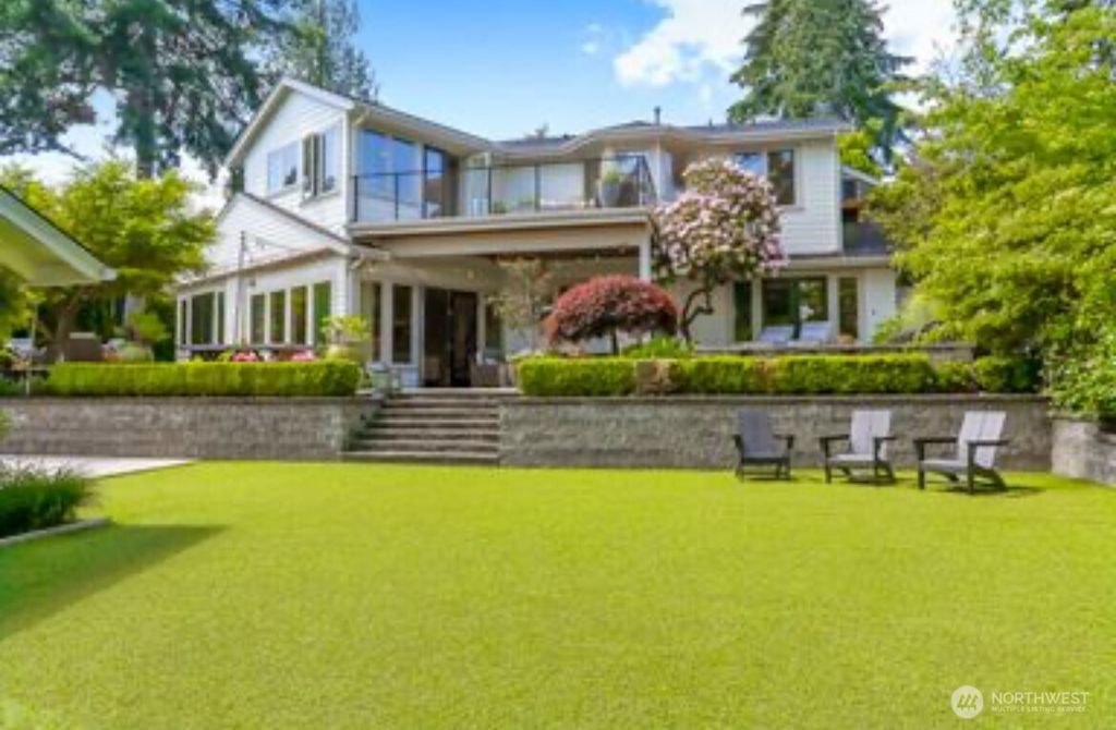 Photo of 6543 NE Windermere Road, Seattle, WA 98105 (MLS # 2350136)