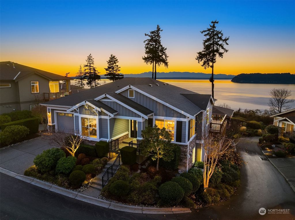 Photo of 6652 Waterton Circle, Mukilteo, WA 98275 (MLS # 2181536)