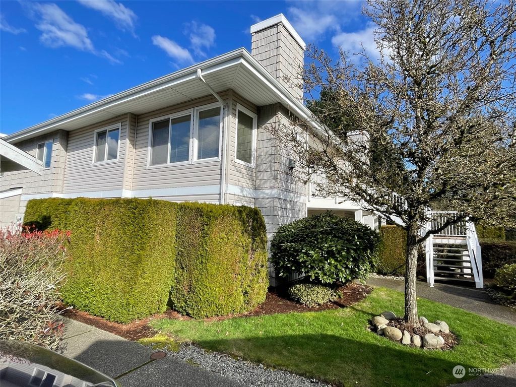 Photo of 11130 SE 208th Street #K203, Kent, WA 98031 (MLS # 2205518)