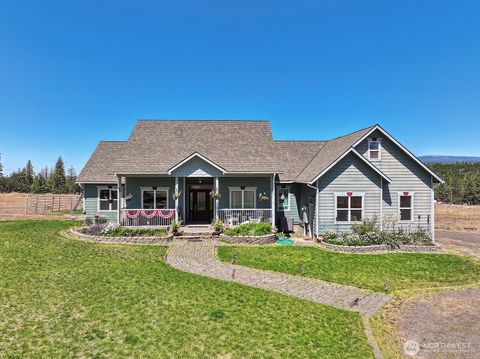 Photo of 505 Woodland Road, Goldendale, WA 98620 (MLS # 2402323)