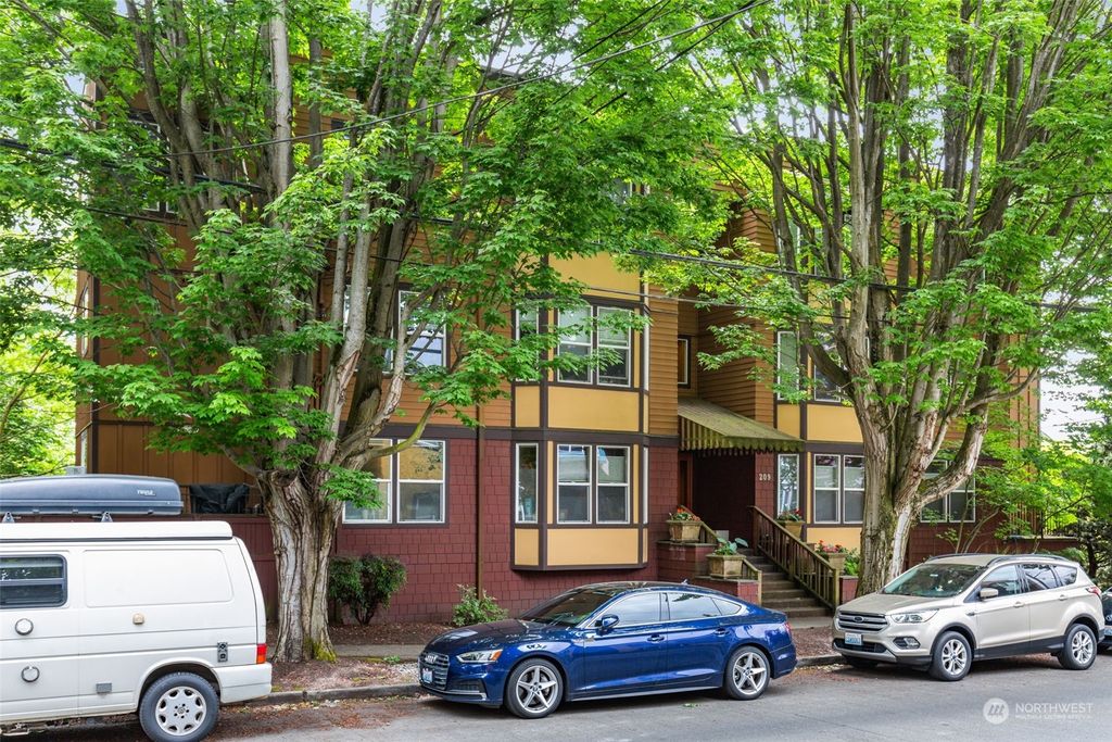 Photo of 209 N 39th Street #303, Seattle, WA 98103 (MLS # 2237834)
