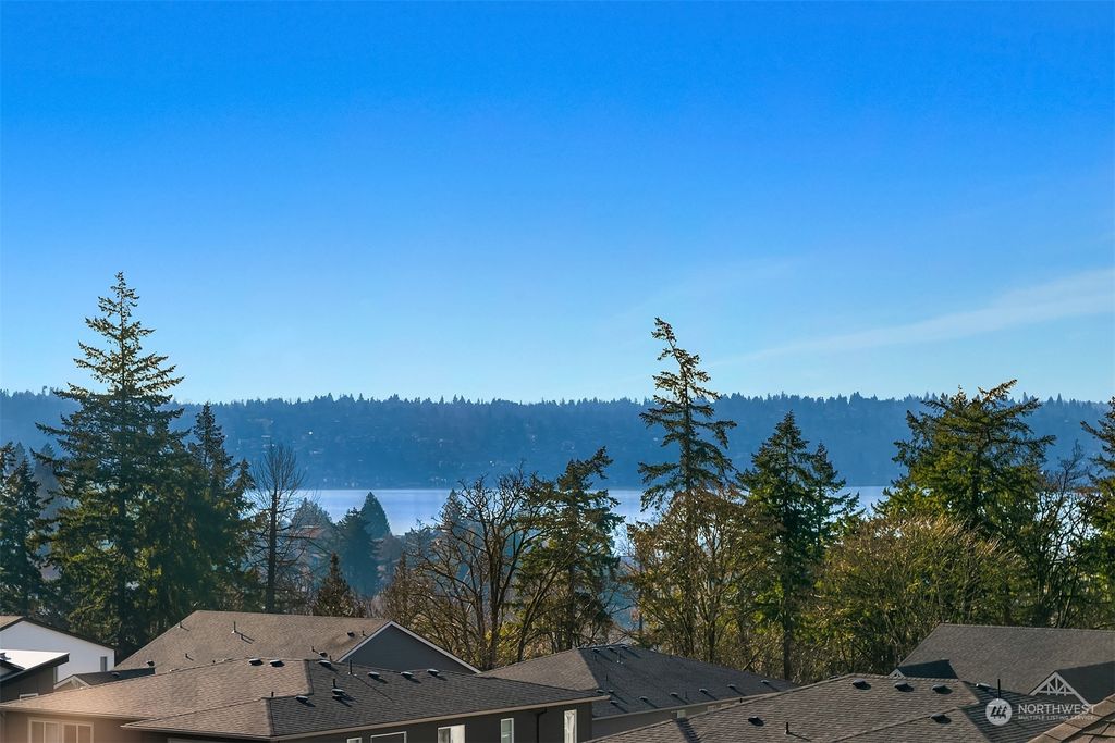 Photo of 11326 SE 78th Terrace, Newcastle, WA 98056 (MLS # 2330014)