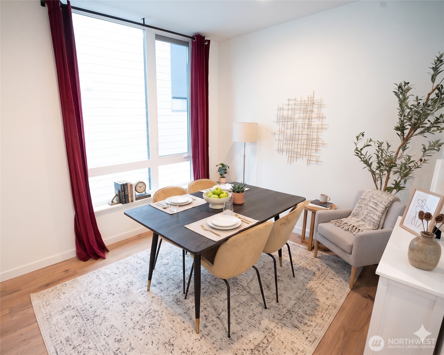 2624 Eastlake Avenue E B