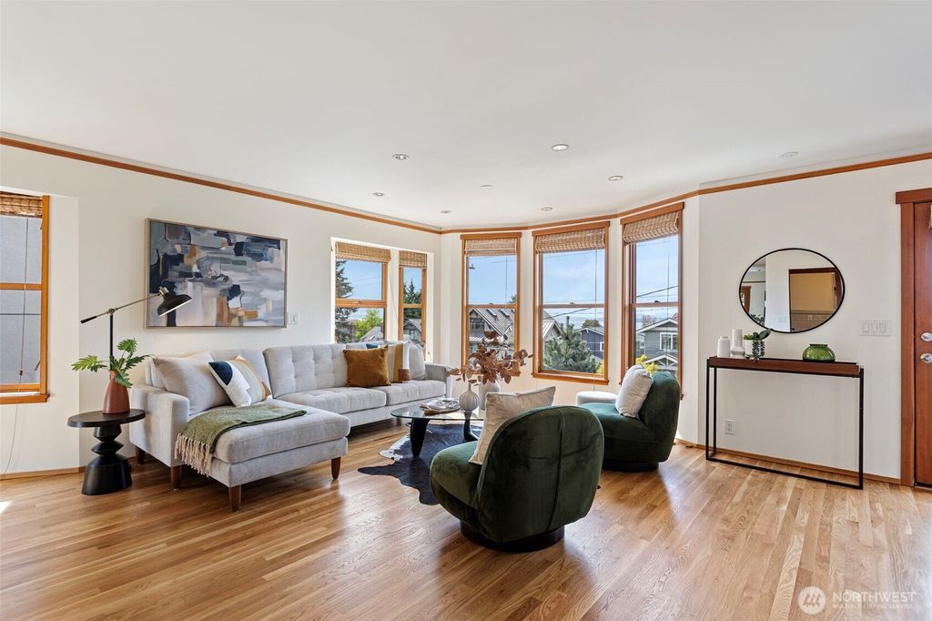 Photo of 1524 10th Avenue W, Seattle, WA 98119 (MLS # 2508679)