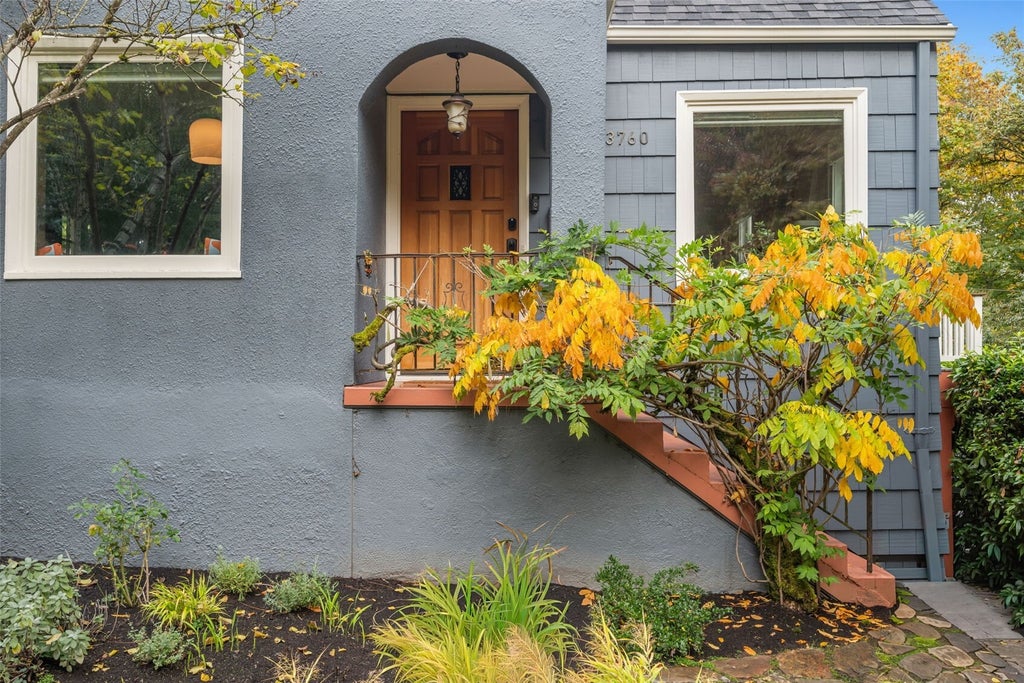 Photo of 3760 E Marion Street, Seattle, WA 98122 (MLS # 2598241)