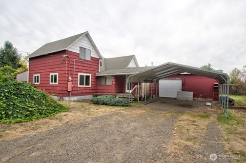 208 W Roanoke Centralia WA 98531