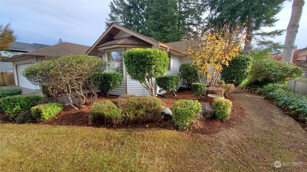 Photo of 13305 27th Drive SE, Mill Creek, WA 98012 (MLS # 1980116)