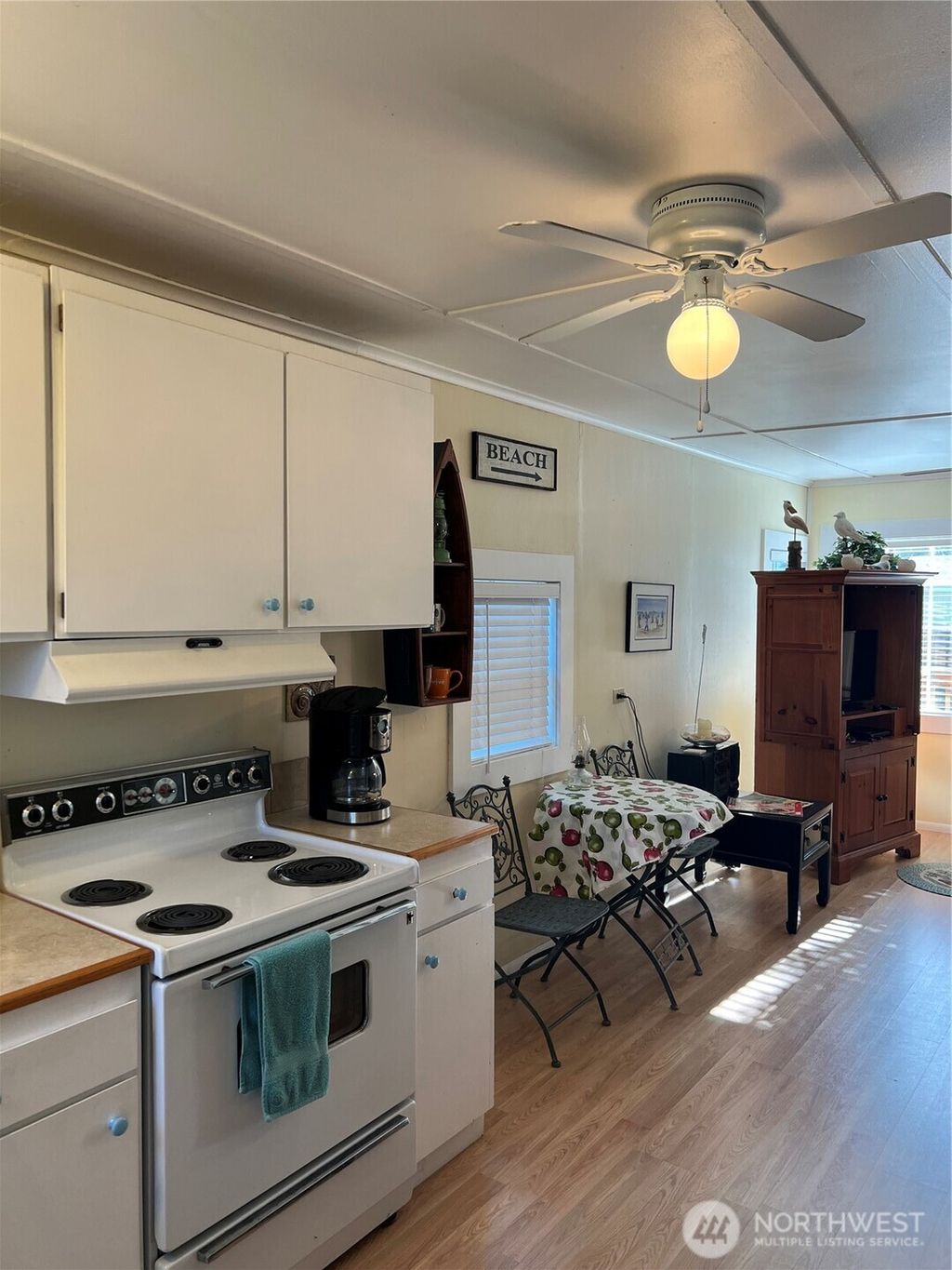 Photo of 1306 Ocean Beach Blvd S #3, Long Beach, WA 98631 (MLS # 2468418)