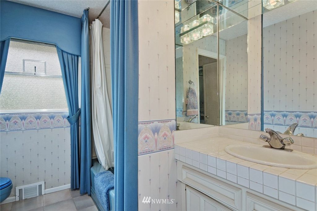 listing image 9360888897584824659