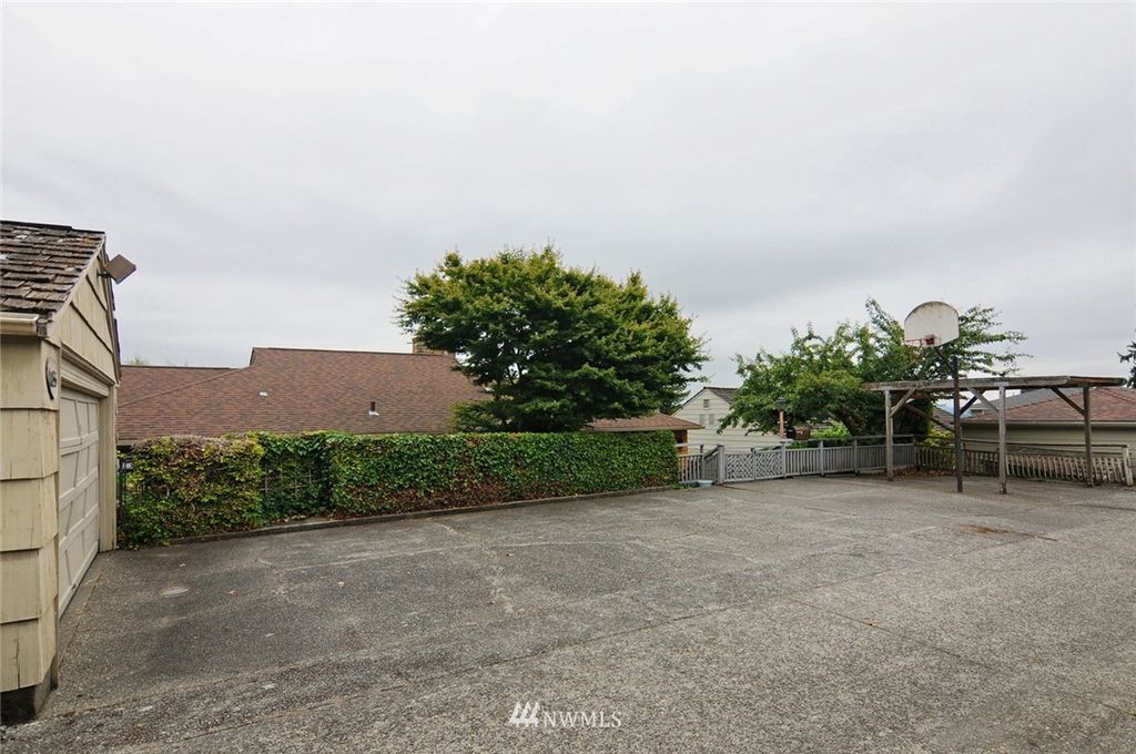 listing image 9362457785515399809