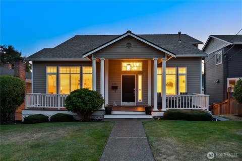 Photo of 3241 32nd Avenue W, Seattle, WA 98199 (MLS # 2561329)