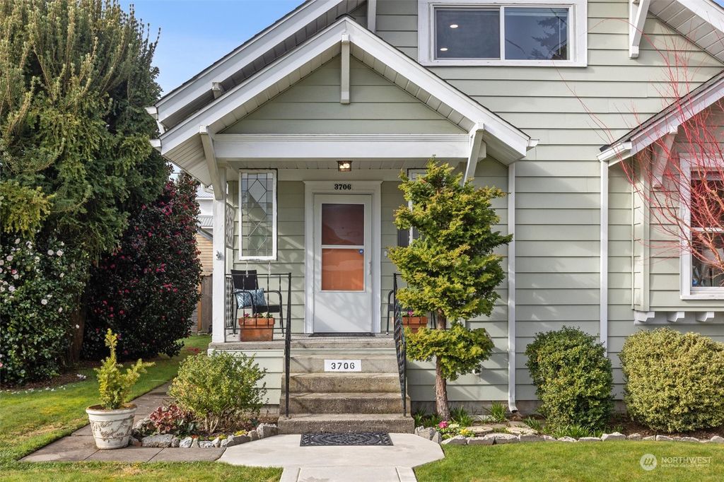 Photo of 3706 Wetmore Avenue, Everett, WA 98201 (MLS # 2205301)