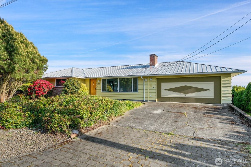Photo of 6905 S 130th Street, Seattle, WA 98178 (MLS # 2370645)