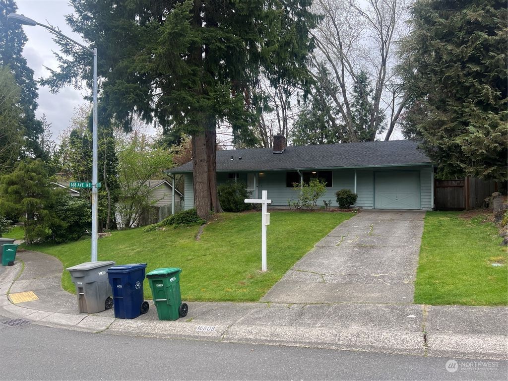 Photo of 16808 NE 105th Street, Redmond, WA 98052 (MLS # 2065348)
