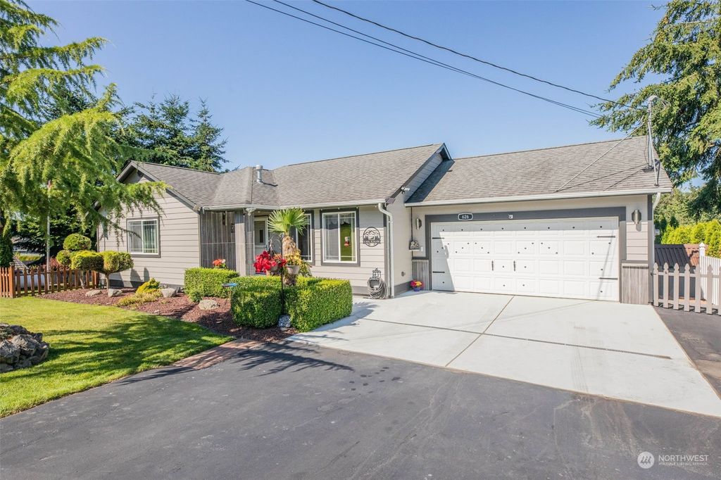 Photo of 626 79th Avenue SE, Lake Stevens, WA 98258 (MLS # 2264617)