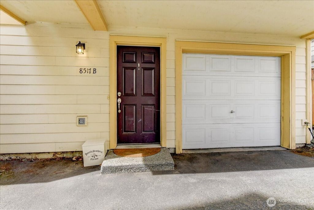 Photo of 8517 Interlake Avenue N #B, Seattle, WA 98103 (MLS # 2352826)