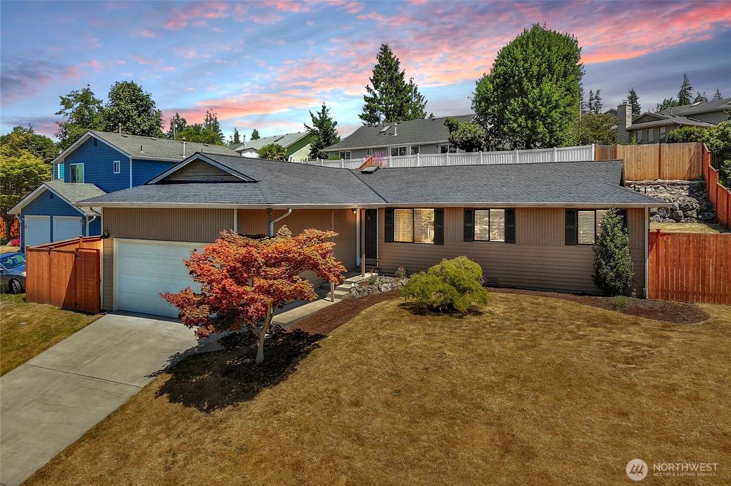 Photo of 8851 48th Place W, Mukilteo, WA 98275 (MLS # 2421289)