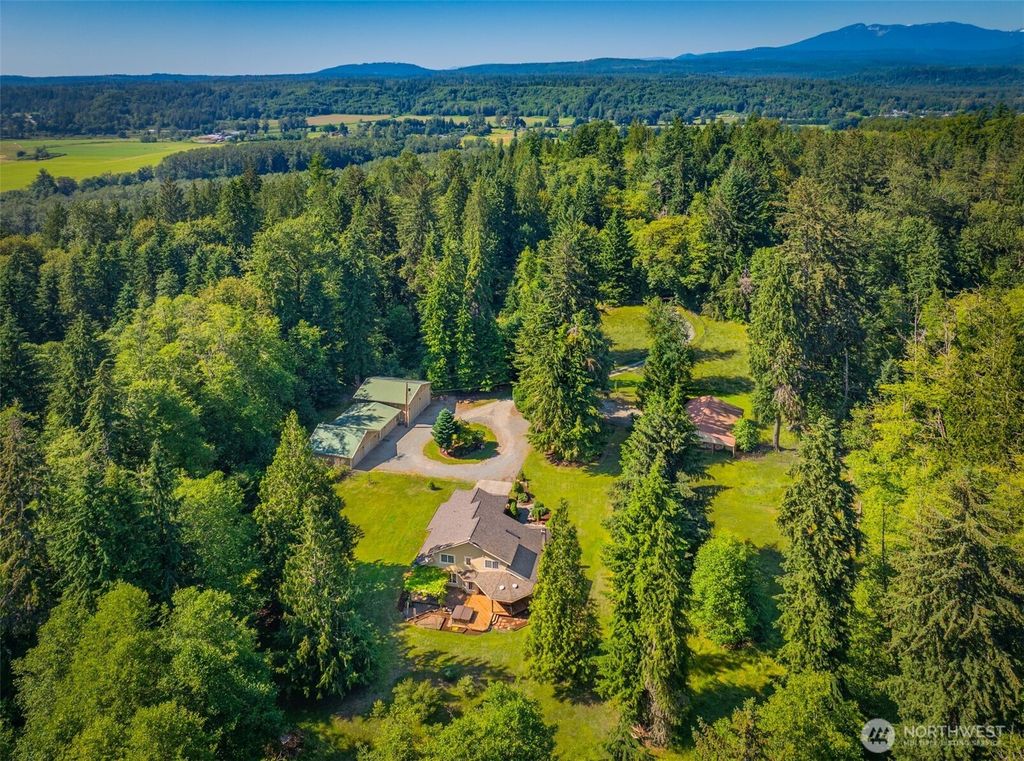 Photo of 17400 297th Avenue SE, Sultan, WA 98294 (MLS # 2401868)