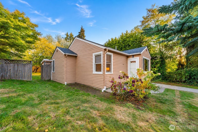 5522 NE 193rd Street