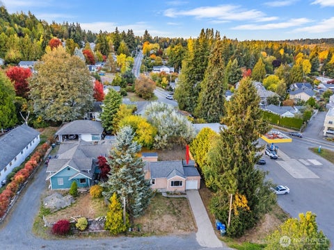Photo of 5522 NE 193rd Street, Lake Forest Park, WA 98155 (MLS # 2593372)
