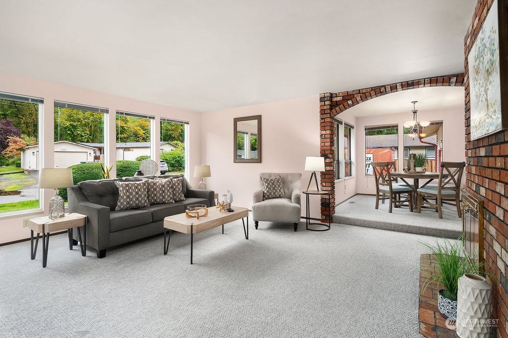 Photo of 15021 135 Avenue SE, Renton, WA 98058 (MLS # 2173450)