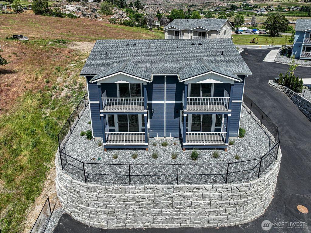Photo of 51 Phoebe Lane #C6, Manson, WA 98831 (MLS # 2525794)