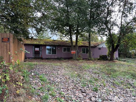 Photo of 18421 44th Avenue W, Lynnwood, WA 98037 (MLS # 2520488)