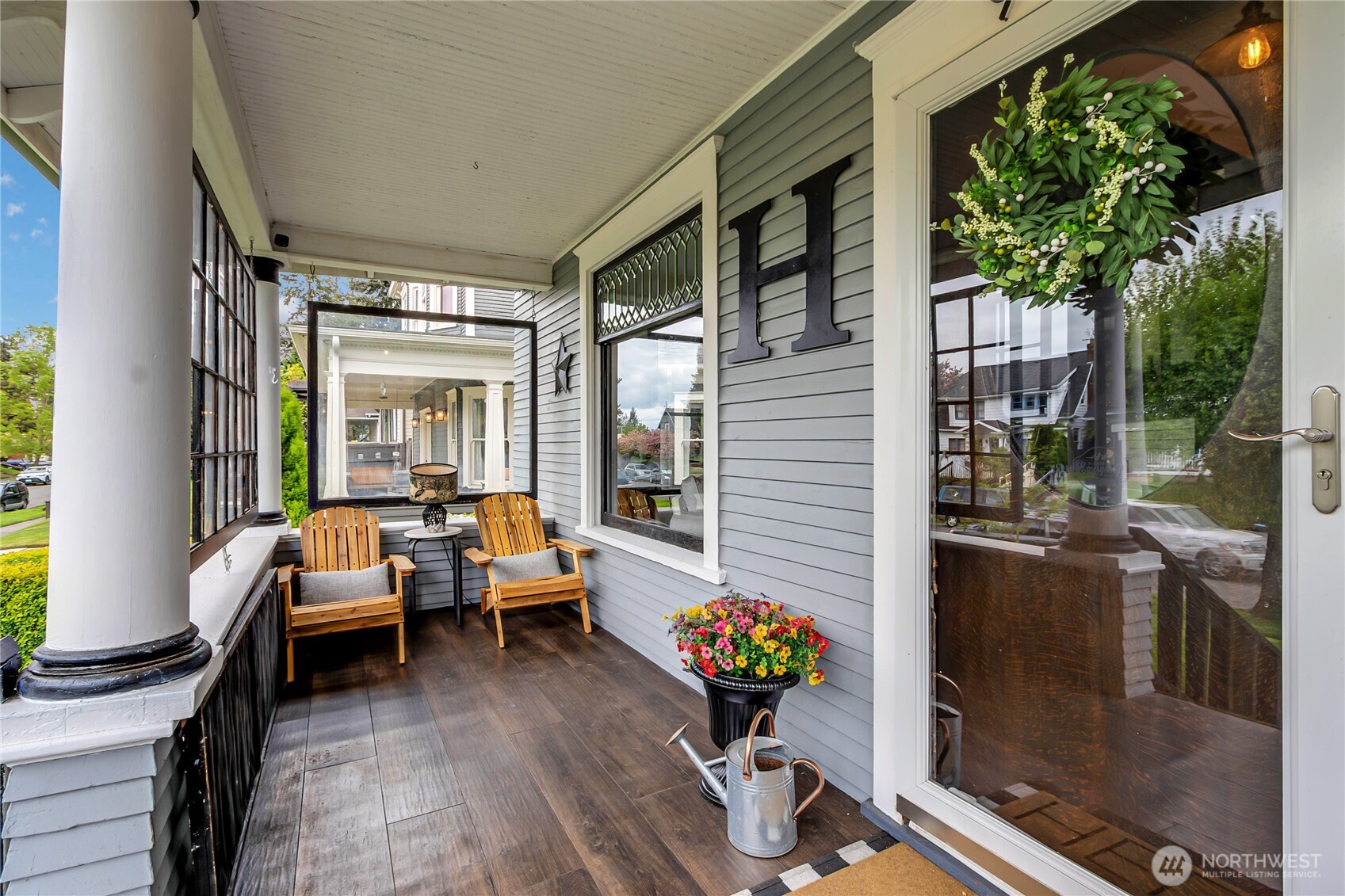 926 S Ainsworth Avenue