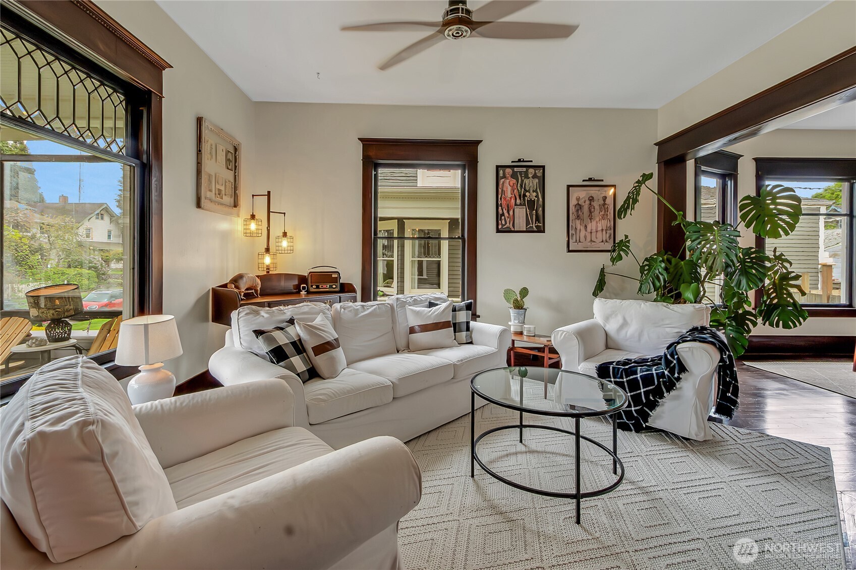 926 S Ainsworth Avenue