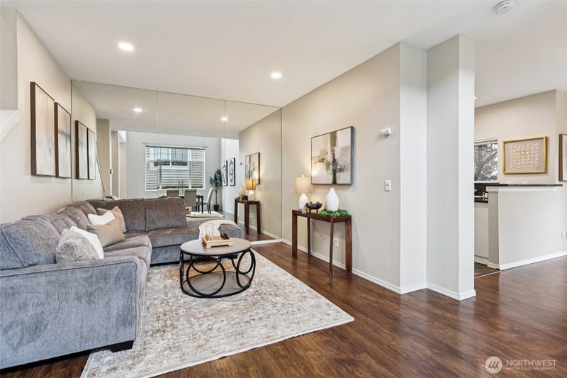 441 S 51st Court