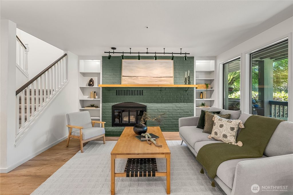 Photo of 19616 61st Place NE #5, Kenmore, WA 98028 (MLS # 2532385)