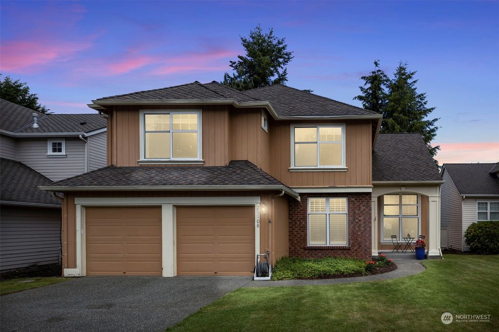 Photo of 25108 SE 41st Drive, Sammamish, WA 98029 (MLS # 2243264)
