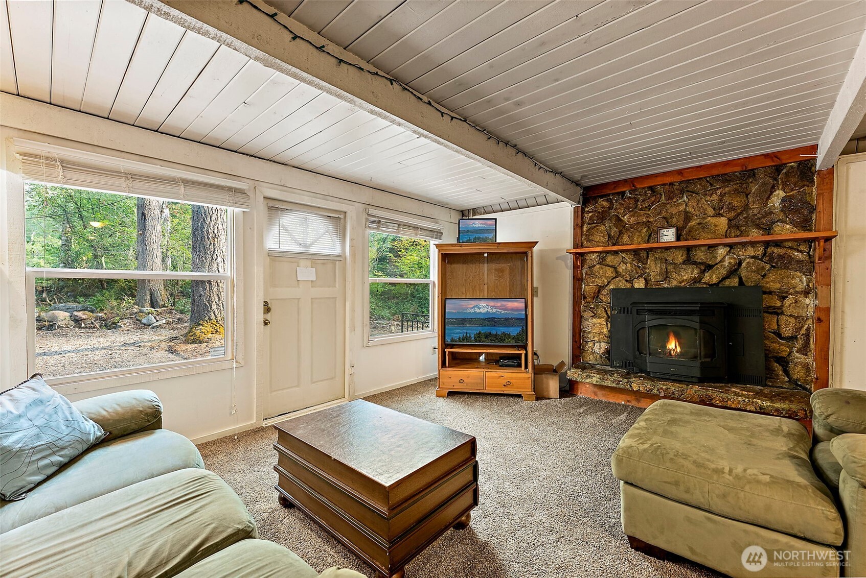 270 Skate Creek Road N