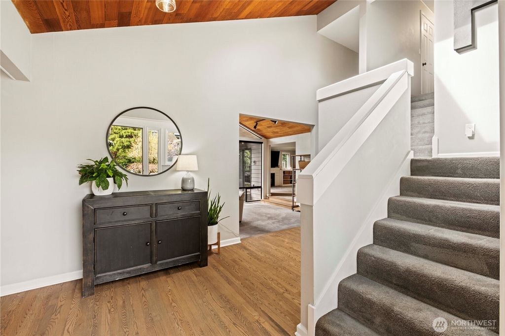 Photo of 1633 217th Place SE, Sammamish, WA 98075 (MLS # 2499032)