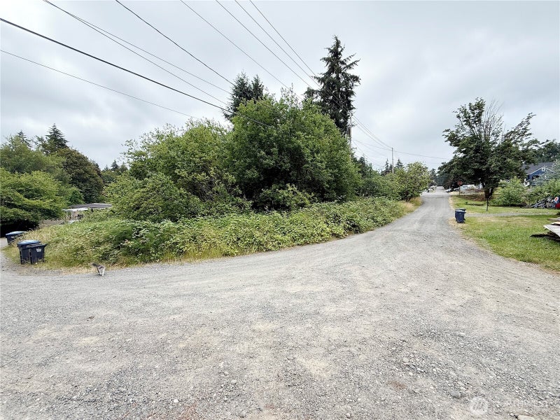 2 XX Euclid Avenue