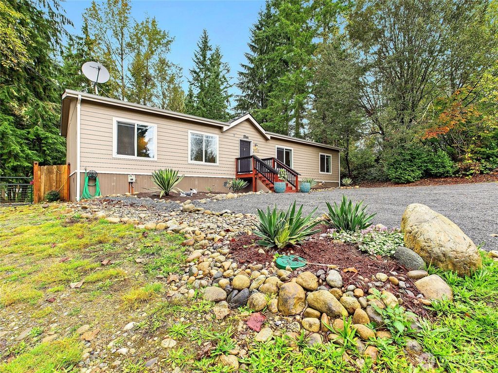 Photo of 19233 25th Place SE, Snohomish, WA 98290 (MLS # 2431513)